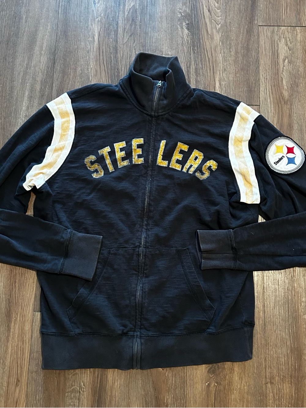 Pittsburgh Steelers 47 Brand Black Full Zip Track Jacket - Men’s Large